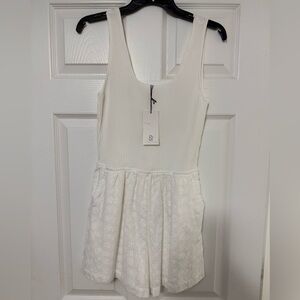 Thread & Supply Ribbed/Lace White Romper, size medium